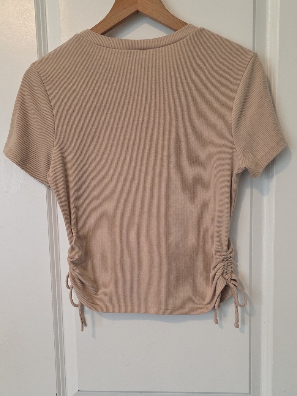 Starlet Ribbed Side Ruched Short Sleeve Top - Picture 2 of 4